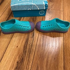 Native shoes size C9